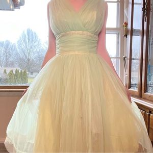 Vintage light green tulle prom dress